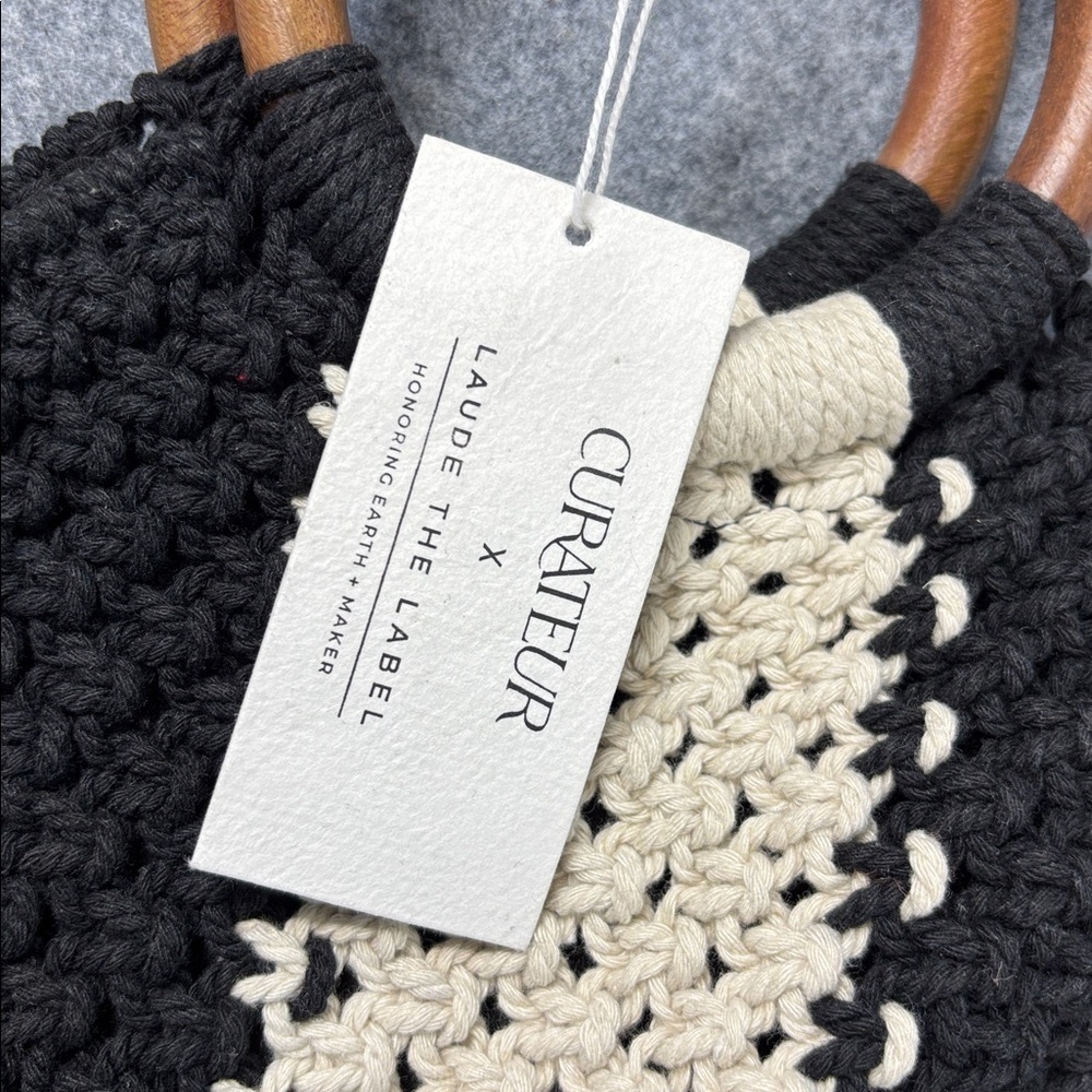 Curateur X Laude The Label Crochet Handbag Wood Handles Black Cream Purse — image 6 of 8